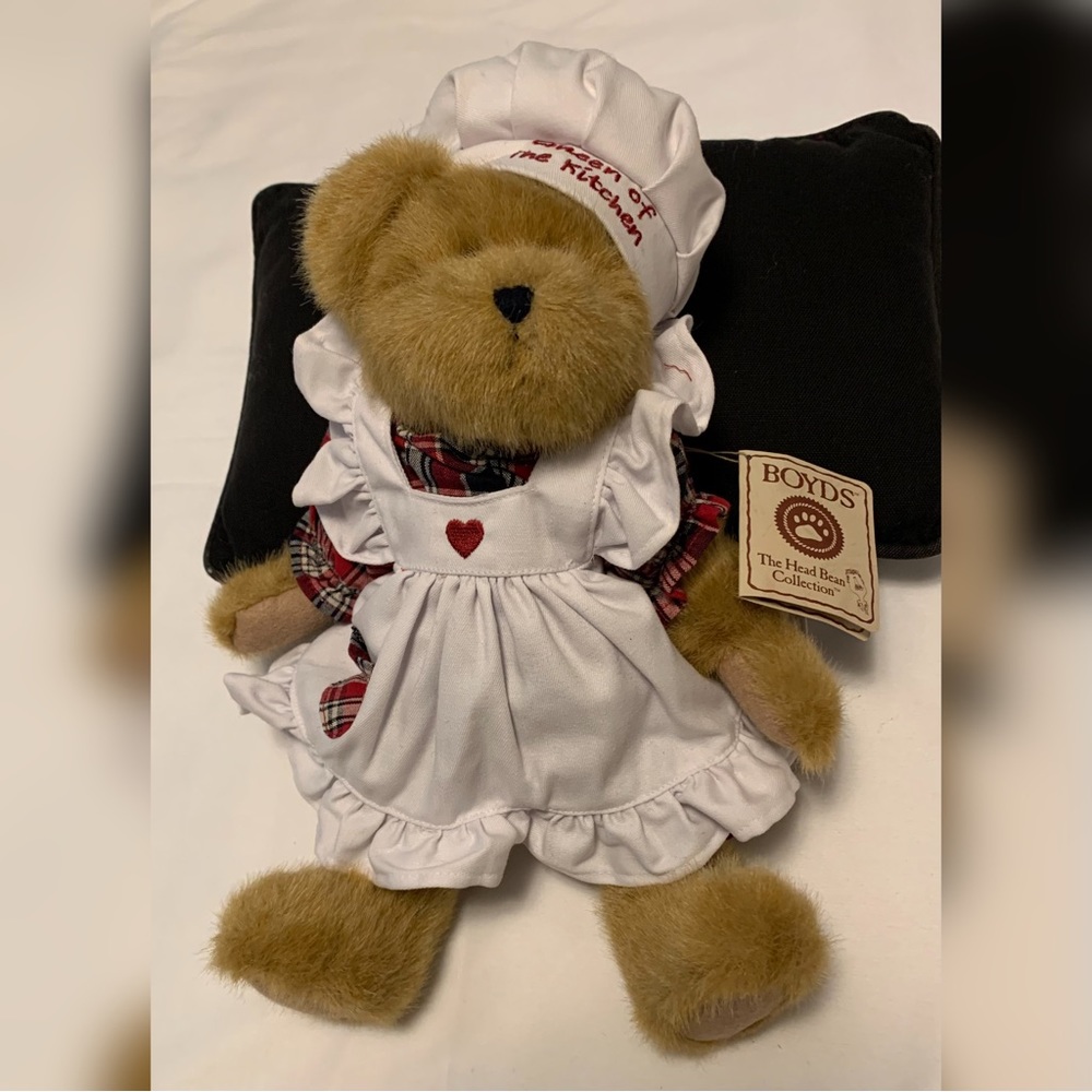 Boyd’s bear Cookie Sugarbaker